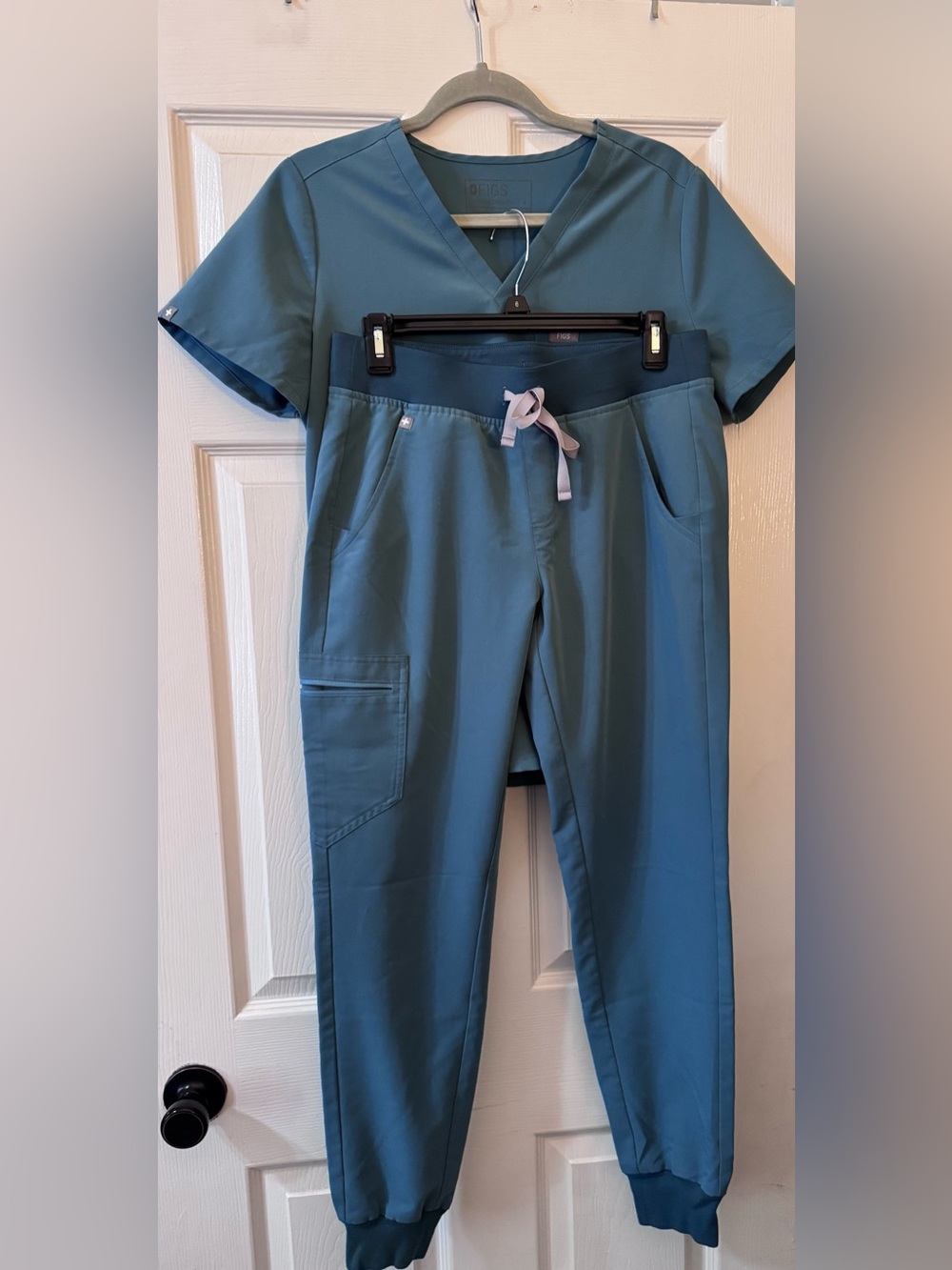 Figs Women’s Scrub Set Hydrogreen